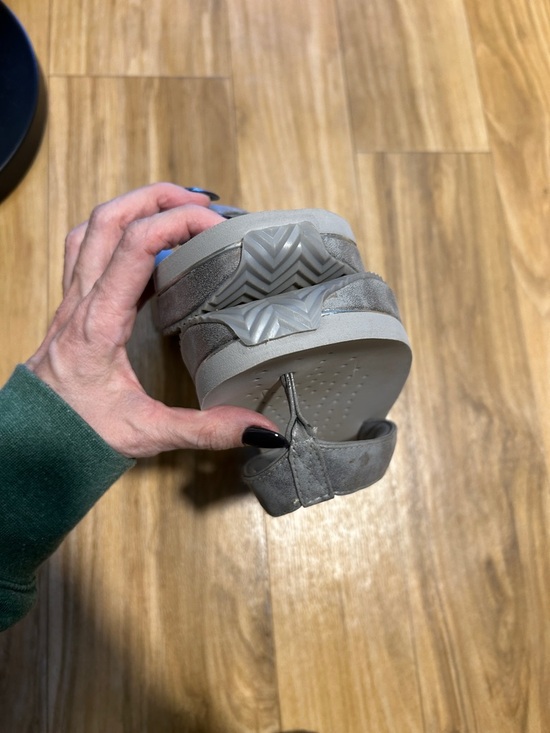 Volatile Gray Suede Thong Sandals - Picture 5 of 9